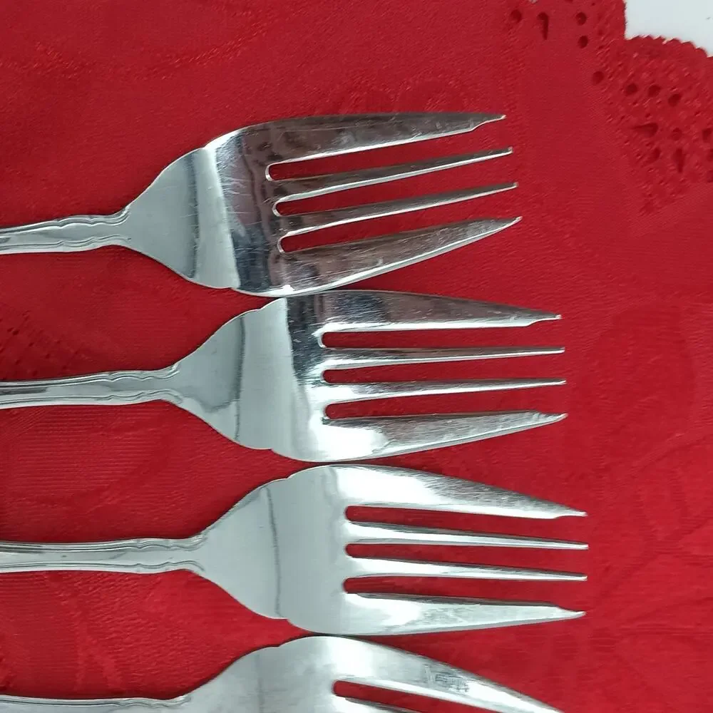 Unbranded these look